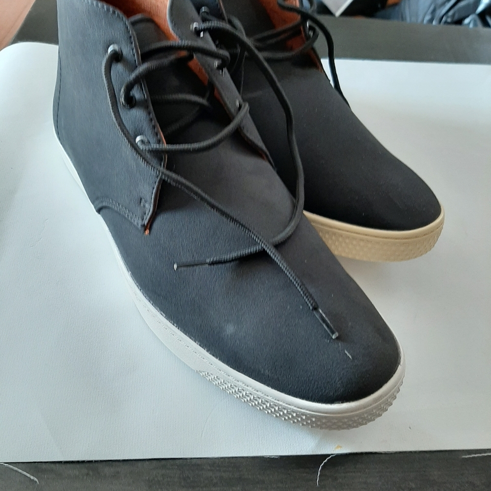 Mens shoes